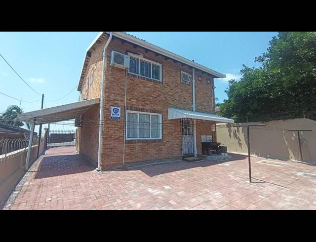 3 BEDROOM HOUSE FOR SALE IN SHALLCROSS
